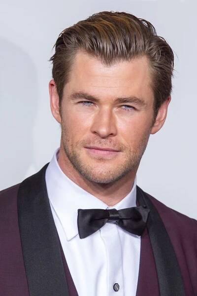 Nejvíc sexy muž roku 2024 je úředníček z Kanclu. John Krasinski byl výhrou zaskočený, jeho žena pobavená