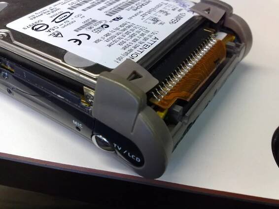 How to replace a battery for an Archos AV480 – pato's 