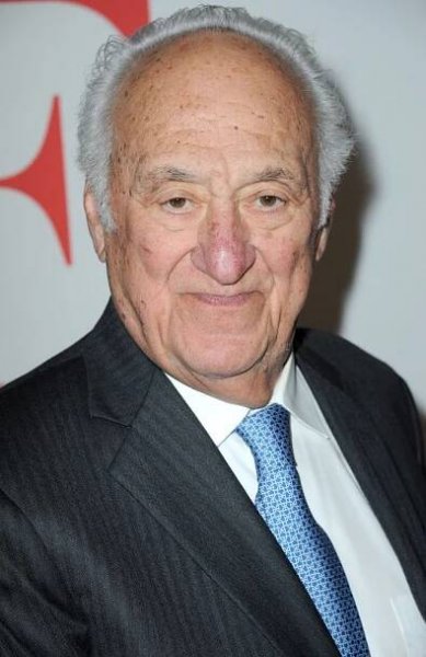 Jerry Adler at arrivals for THE GOOD WIFE Series Finale Party, Museum of Modern Art (MoMA), New York, NY April 28, 2016. Photo By: Kristin Callahan/Everett Collection