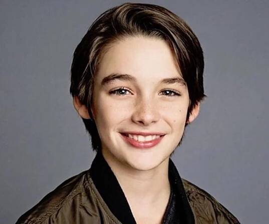 Dylan Kingwell Biography - Facts, Childhood, Family Life & Achievements