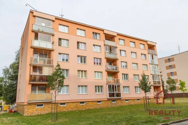 Pronájem, Byty 1+1, 38m² - Nové Strašecí | Novostrašecké reality