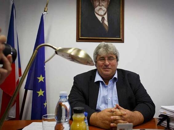 Josef Řihák rezignoval v pondělí 23. června 2014 na funkci hejtmana Středočeského kraje.