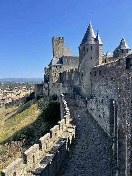 Hrad Lichtenstein Na Skalnatém Kopci V Německu · Základová fotografie zdarma