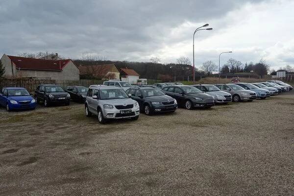 Autobazar Kolaje foto 1