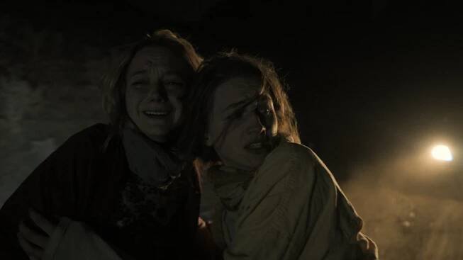 Extraktoři - Únos - Z filmu - Gabriela Heclová, Michaela Petřeková