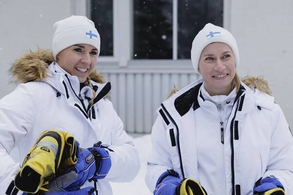 Anna Kaisa Arvo, Minka Kuustonen - Lahti 2001 - Maailman huipulla - Z filmu