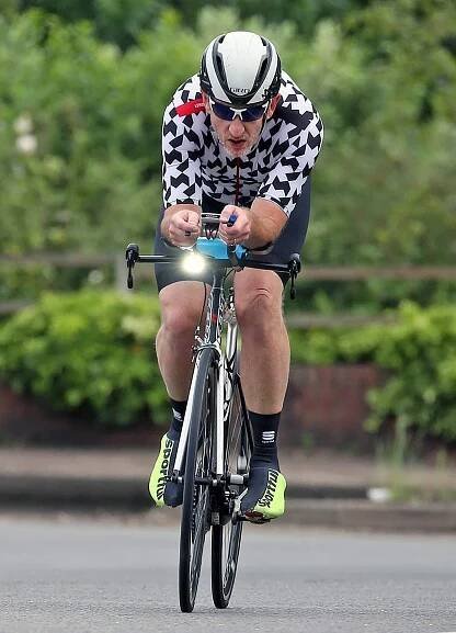 Cycling after loss of kneecap is OK