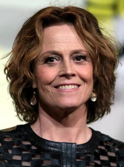 Soubor:Sigourney Weaver by Gage Skidmore.jpg – Wikipedie