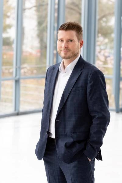 Thomas Bayer