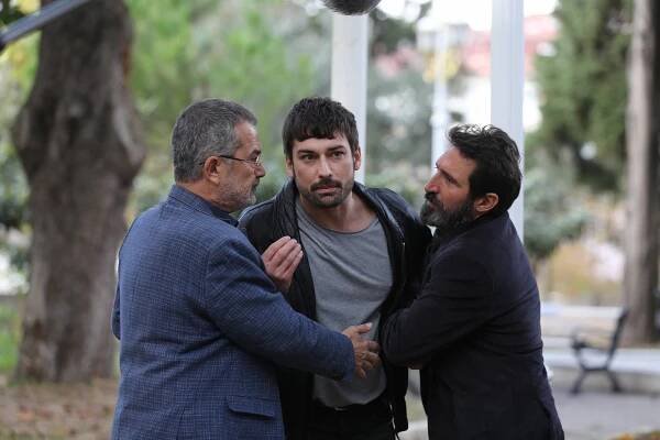 Alp Navruz - Yürek Çıkmazı - Mektup - Z natáčení