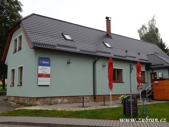Akropol - Aleš Měrka a Tip Cafe