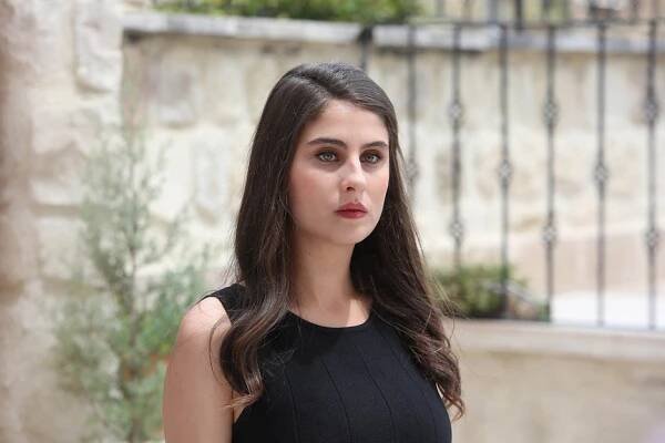Aşk ve Mavi - Episode 30 (S01E30) (2017)
