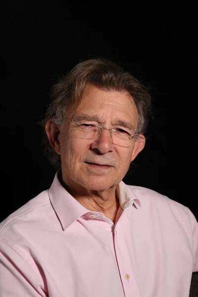 Nicholas Winton, Jr. (1952)