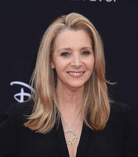 Lisa Kudrow Is Rewatching ‘Friends’ for the Most Heartbreaking Reason