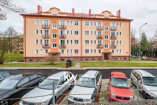 Májová, Ostrov, okres Karlovy Vary