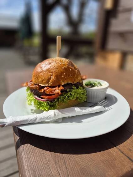 Pubmenu.cz | Areál U Makovců