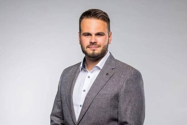 Fotogalerie: Výměna zahraničních zpravodajů České televize v létě 2025 - Lupa.cz