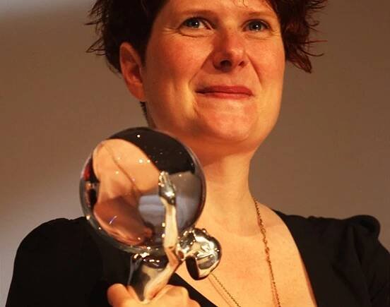 Režisérka Alice Nellis s diváckou cenou ze 48. ročníku filmového festivalu v