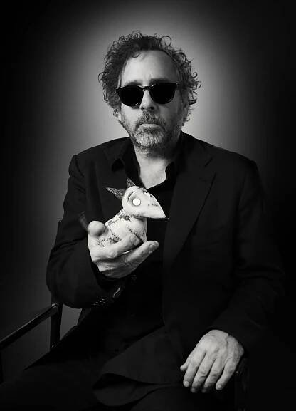 Režisér Tim Burton: Milovník temných stínů, který udělal z Johnnyho Deppa Střihorukého Edwarda