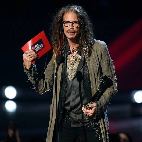 Woman sues Steven Tyler, alleging child sex assault in 1970s