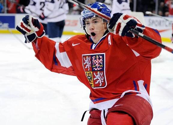 Další selekce v kádru. Končí Holík a Urban, dělají místo hráčům NHL a finalistům