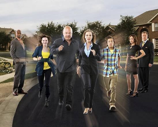 Romany Malco, Kay Panabaker, Michael Chiklis, Julie Benz, Jimmy Bennett, Autumn Reeser, Stephen Collins - Taková nenormální rodinka - Promo