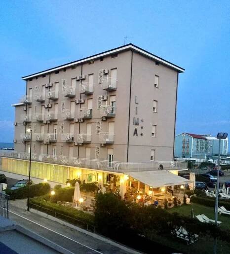 Hotel Gatto Bianco Lima *** s plnou penzí - Lido di Savio | Italia Travel