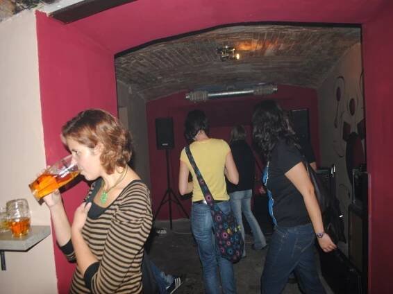 Hudební klub Mlejn v Nymburce otevřel. Zahájily Mixlevpixle a Lipno