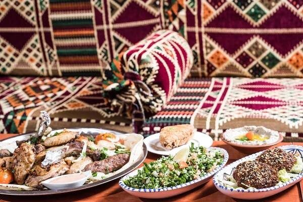 Gurmánský výlet do Orientu: bohaté 4chodové menu s výběrem z grilu