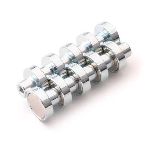 PM-16 - magnetický úchyt