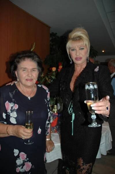 FOTO: Ivana Trump s maminkou Marií Zelníčkovou. – stránka 2
