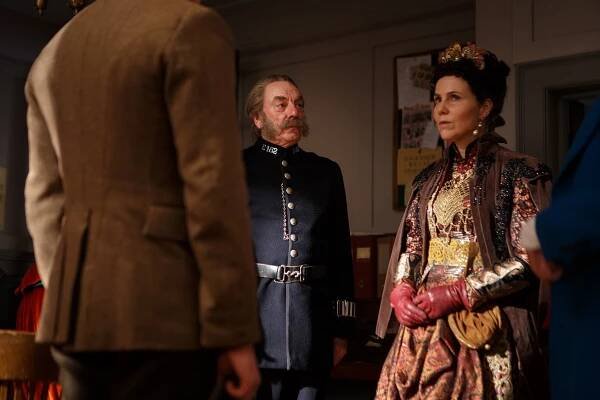 Year of the Rabbit - Episode 4 - Z filmu - Alun Armstrong, Sally Phillips