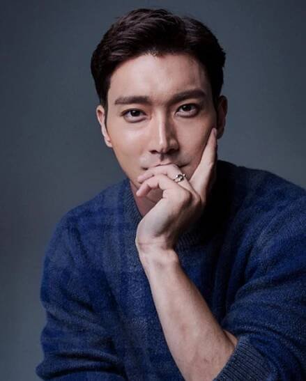 Choi Si-Won-1987-p1.jpg