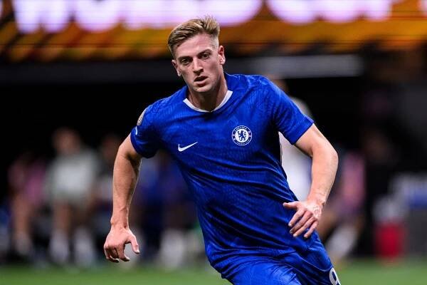 ATLANTA, GEORGIA - JUNE 16: Liam Delap of Chelsea FC runs in the field during the FIFA Club World Cup 2025 group D match between Chelsea FC and Los Angeles Football Club at Mercedes-Benz Stadium on June 16, 2025 in Atlanta, United States. (Photo by Marcio Machado/Eurasia Sport Images/Getty Images)