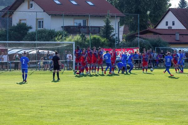 Koloveč v domácím hitu podzimu zdolala Křimice a dostala se do čela soutěže
