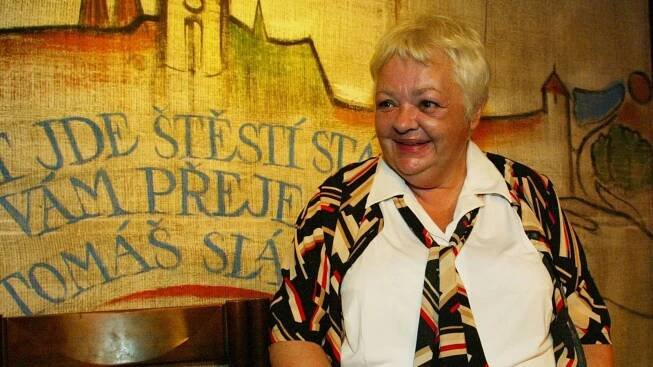 Dana Hlaváčová z komedie Jen ho nechte, ať se bojí se se svou sestrou Janou nesetkala ani před její smrtí