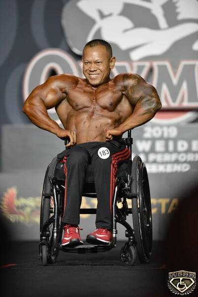 Kris Dim - wheelchairbodybuilding