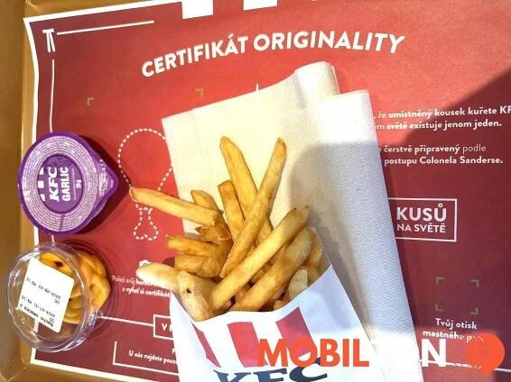 Kfc D5 Králův Dvůr Dt - Pod Dálnicí 329 - restaurace v pod dálnicí 329