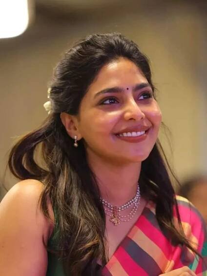 Aishwarya Lekshmi radiates grace in THESE mesmerizing pictures