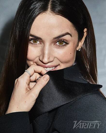 ana de armas smile