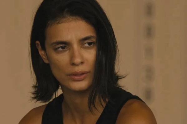 Laysla De Oliveira in Lioness