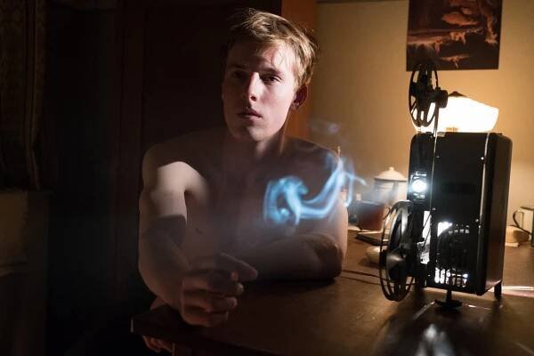 Bílá vrána - Z filmu - Louis Hofmann