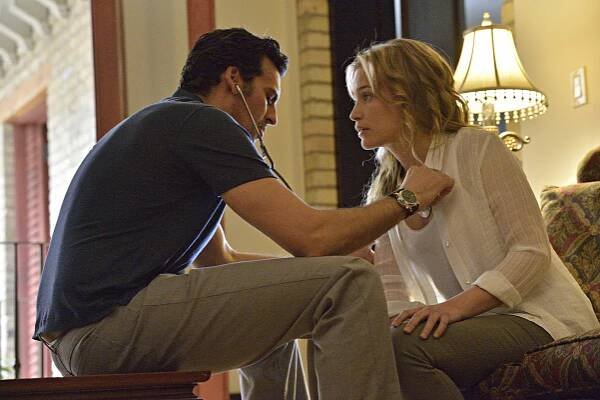 V utajení - Silence Kit - Z filmu - Oded Fehr, Piper Perabo