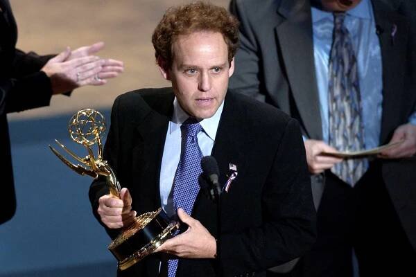 Peter MacNicol