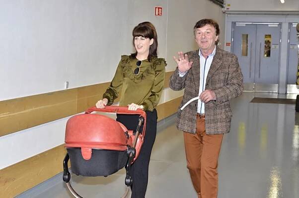 Hrdý Trávníček s Monikou: Čtyři měsíce po porodu se pochlubili synem zrzečkem!