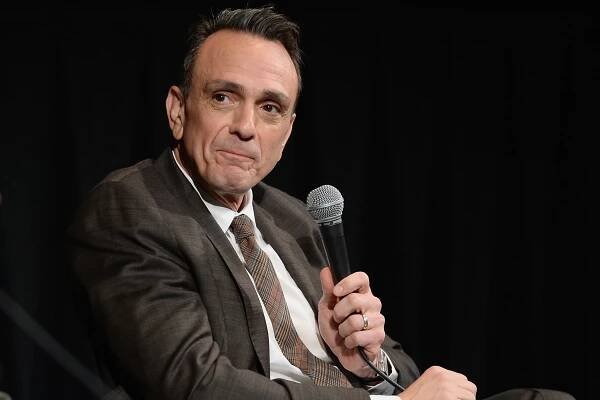 Hank Azaria Offers to Stop Voicing Apu on ‘The Simpsons’ After Criticism