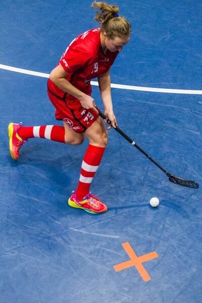 Florbal extraliga žen: Tatran Střešovice vs Crazy Girls Liberec | Michal Křenek - svatební fotograf | Svatební a sportovní