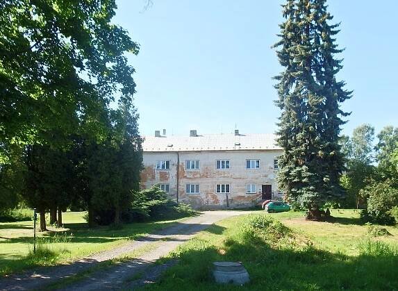 Soubor:Hukovice, zámek.jpg