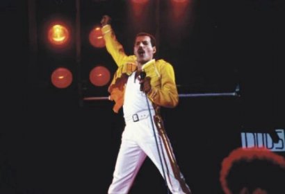 Bývalý komorník a kostymér Freddieho Mercuryho (†45) Peter Freestone (64): Před smrtí jsme se drželi za ruce!