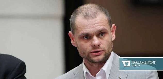 Kádner (VV): Policisty a vězeňské dozorce ohrožují exekuce